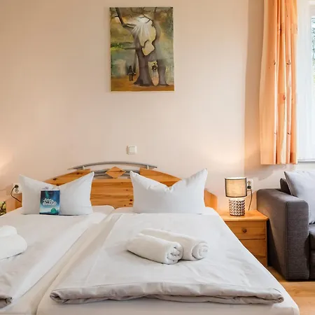 Waldgasthof Hainich Haus Hotel *